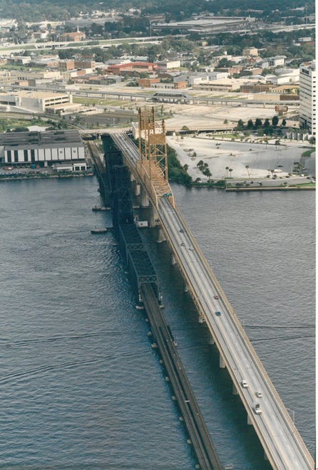 Old Acosta Bridge (1988): This is an aerial view of the old Acosta Bridge taken in 1988, a few years before it was replaced by a new span.