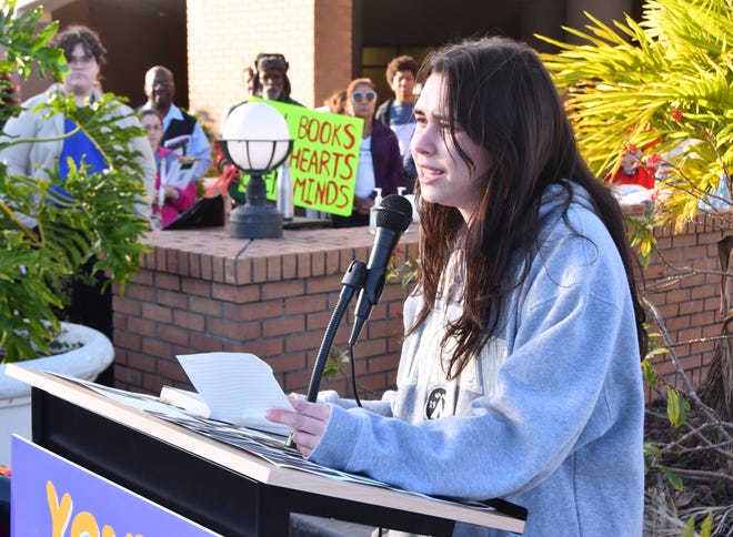 Cocoa Beach Jr./Sr. High student Hannah Burger speaks to the group. A rally against book banning organized by Brevard Students for Change was held before the packed school board meeting Tuesday night in Viera.