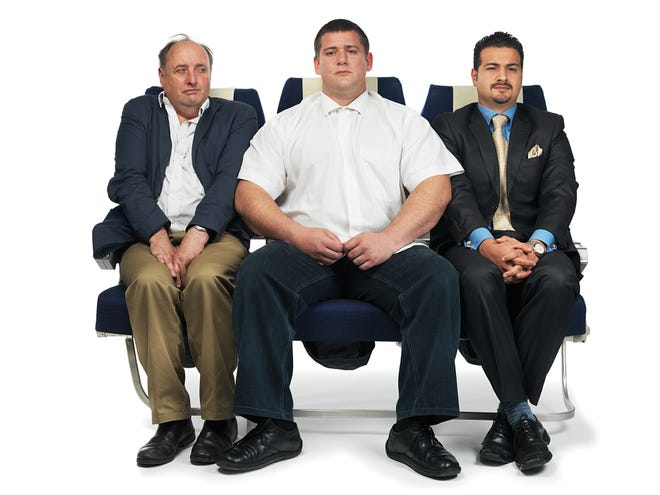 Before booking, check with your airline about ' comfort seat ' rules. In the U.S., most airlines require that you be able to lower both armrests and buckle up your seatbelt (using one extender) or else you ' ll be required to buy a second seat. But if you have any doubts or concerns, talk to a customer service agent. Bring your own seatbelt extender: Sometimes standard seatbelts aren ’ t long enough to be secured safely and comfortably. Airlines always have a few seatbelt extenders available for the asking; however, not all flight attendants are sensitive in their delivery. Save the hassle and bring your own. ( You can buy one on Amazon .)