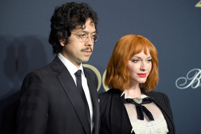 " Mad Men " alum Christina Hendricks and " Madam Secretary " star Geoffrey Arend announced on Oct. 17, 2019, that they are divorcing after 10 years of marriage.