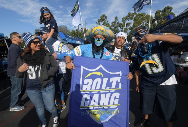 Los Angeles Chargers (A-): It fell pretty nicely to the Bolts, but their top two choices, OT Rashawn Slater in Round 1 and CB Asante Samuel Jr. in Round 2, have a chance to be franchise cornerstones – Slater the bodyguard this offense needed to get for offensive rookie of the year Justin Herbert. Pass rusher Chris Rumph II (Round 4) could blossom under new coach Brandon Staley.